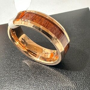 NWT Rose-Gold Tungsten Band with Hawaiian Koa Wood Inlay – Men’s Ring Size 12.5